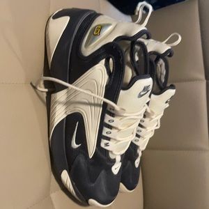Nike zoom air 2000